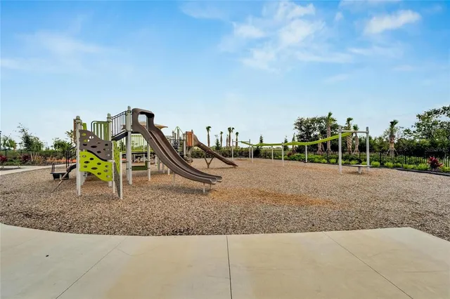 $2,550 | 17641 Crescent Moon Loop, Bradenton, FL 34211