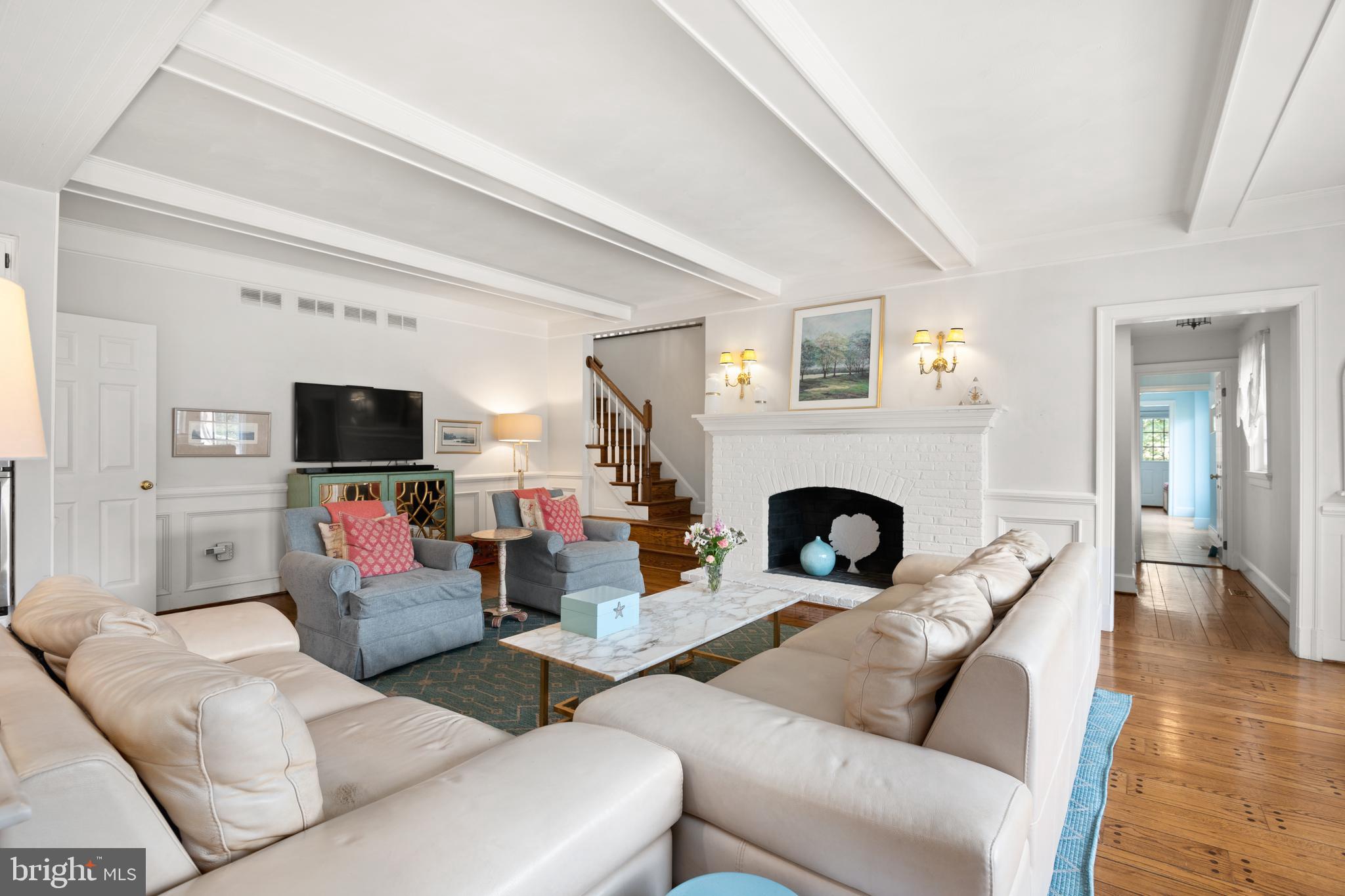 10725 River Road Potomac, MD 20854 - Photo 16 of 50 Gathering Room