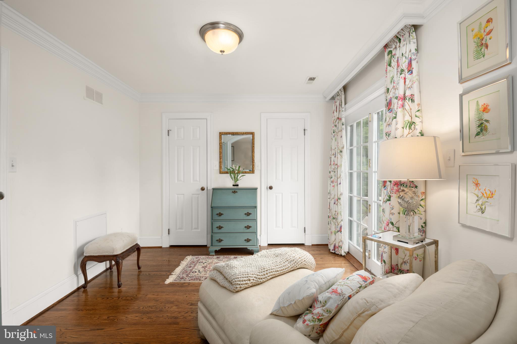 10725 River Road Potomac, MD 20854 - Photo 29 of 50 Owner's Sitting Room