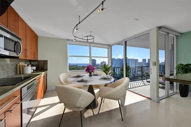 $899,000 | 936 Intracoastal Drive, Unit 15H, Fort Lauderdale, FL 33304