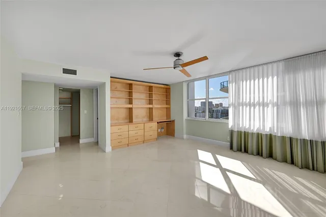 $899,000 | 936 Intracoastal Drive, Unit 15H, Fort Lauderdale, FL 33304