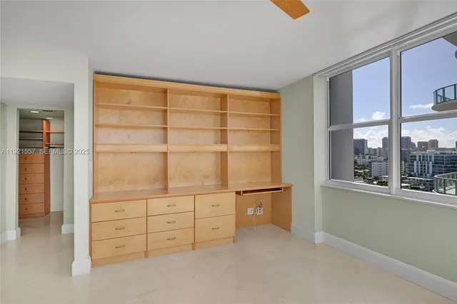 $899,000 | 936 Intracoastal Drive, Unit 15H, Fort Lauderdale, FL 33304