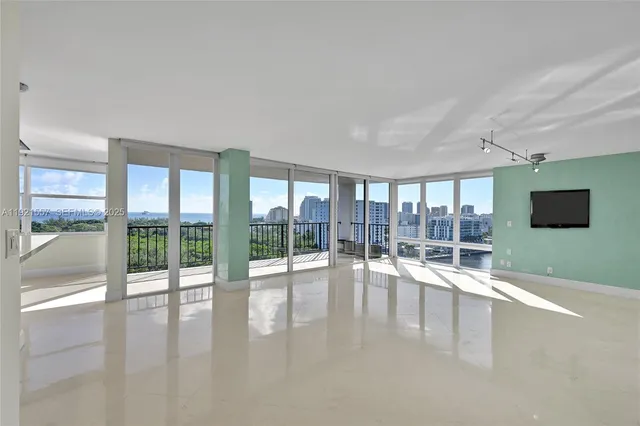 $899,000 | 936 Intracoastal Drive, Unit 15H, Fort Lauderdale, FL 33304
