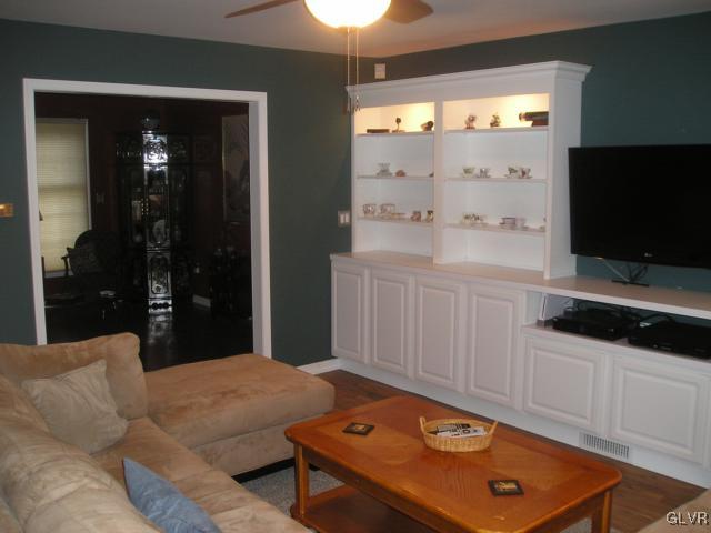 4098 Windy Road Orefield, PA 18069 - Photo 3 of 35 Gallery Image 3