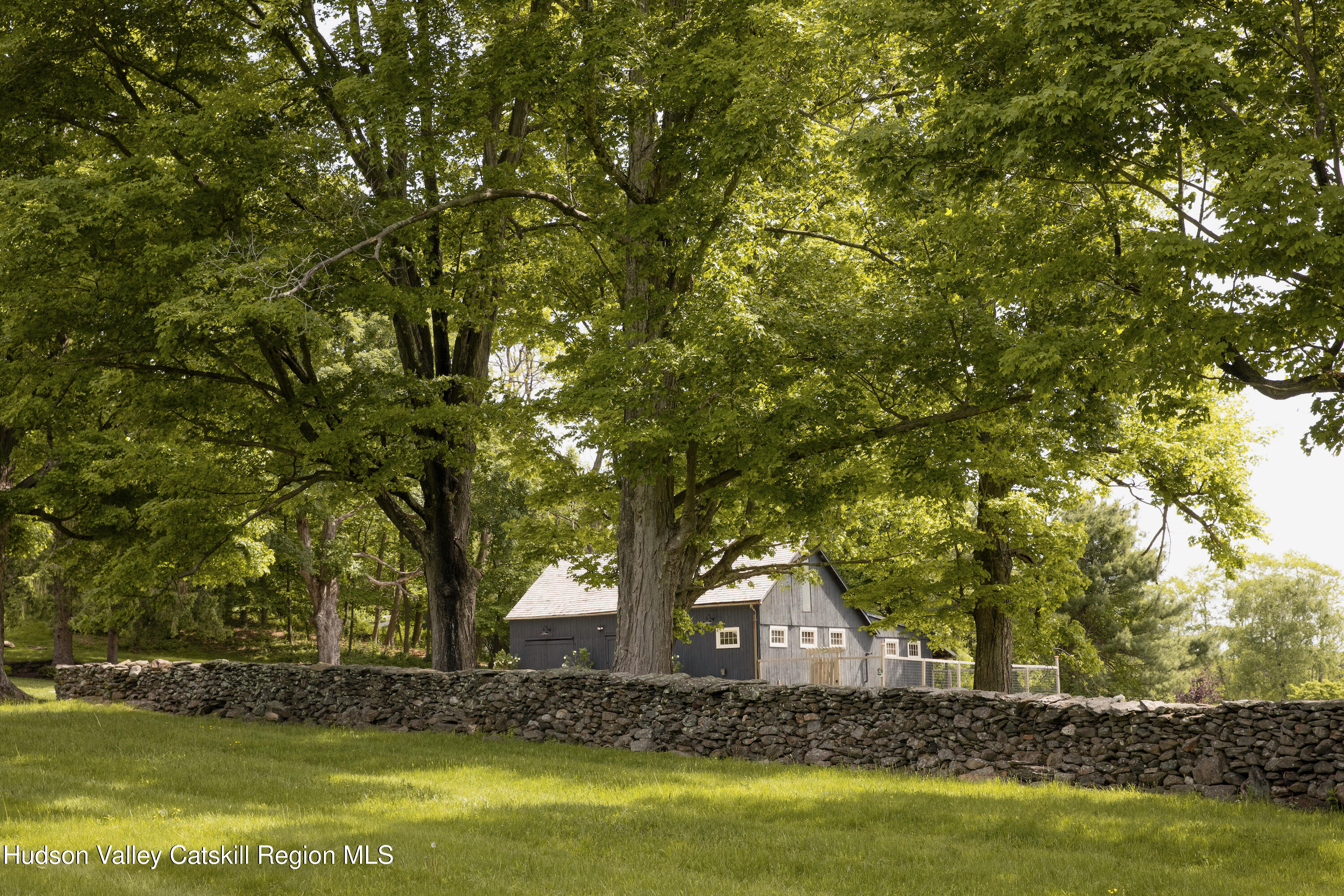 809 North Quaker Hill Road Pawling, NY 12564 - Photo 4 of 56 809 N Quaker Hill Sothebys - 4
