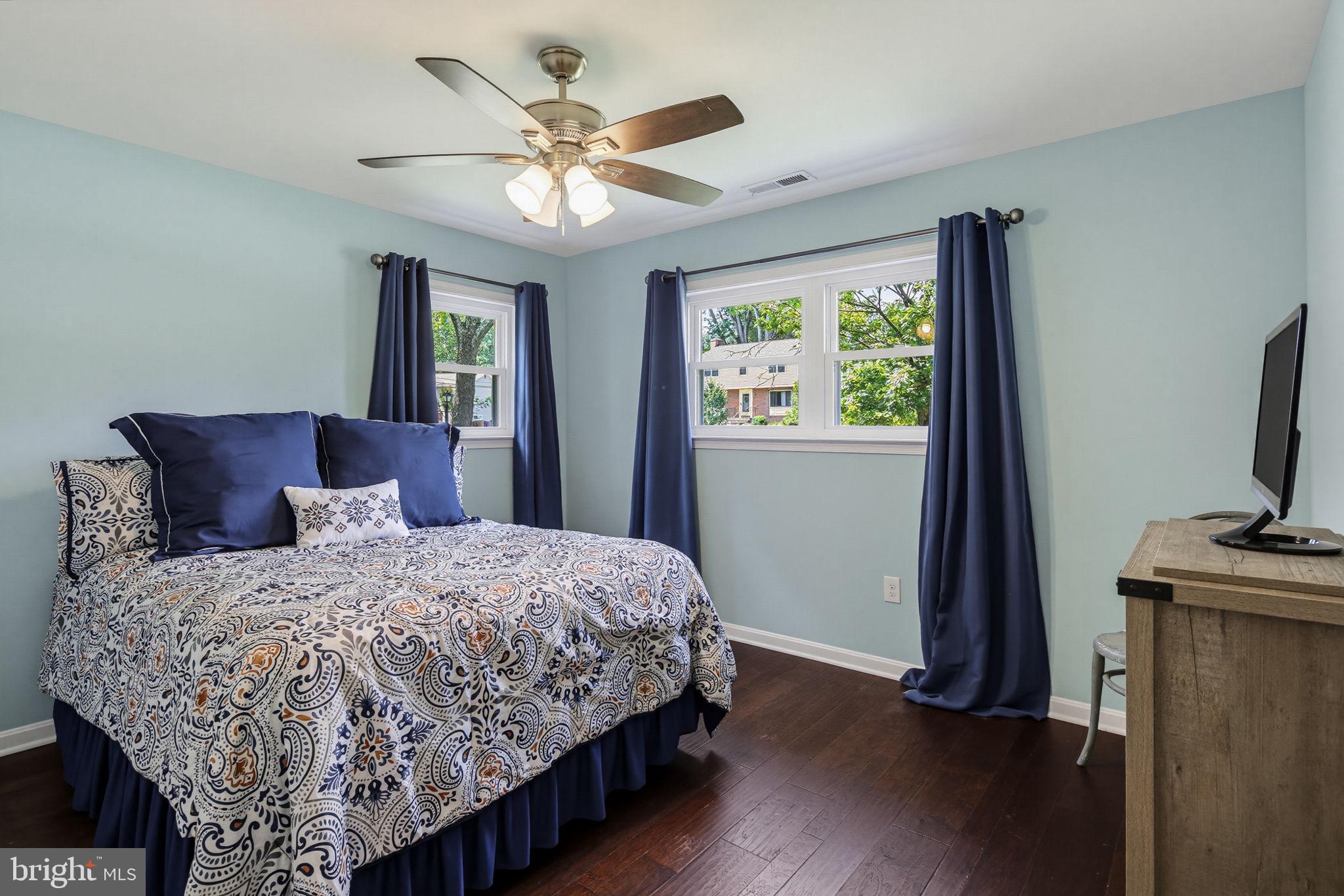 9242 Spring Valley Road Ellicott City, MD 21043 - Photo 22 of 52 Second bedroom with queen sized bed