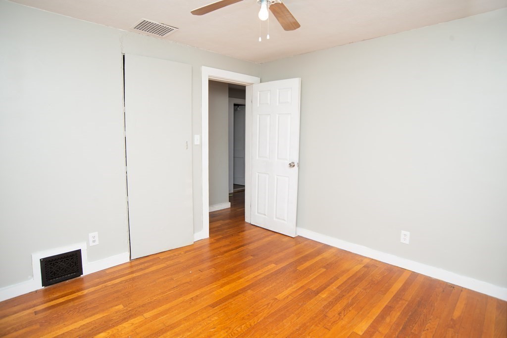 130 Powell Avenue Springfield, MA 01118 - Photo 27 of 42 Gallery Image 27