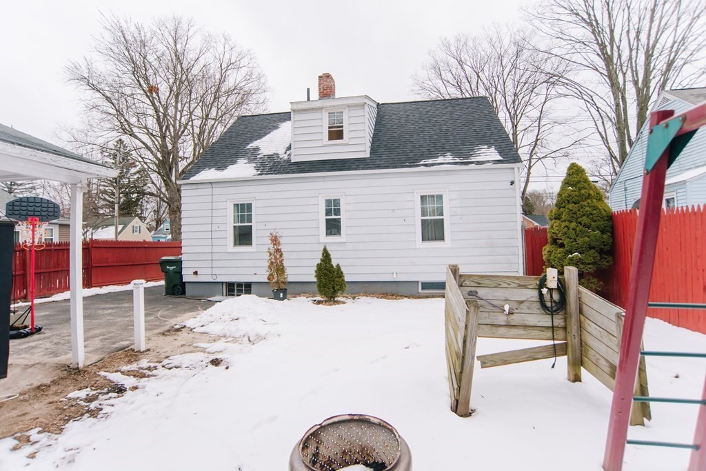 130 Powell Avenue Springfield, MA 01118 - Photo 5 of 42 Gallery Image 5
