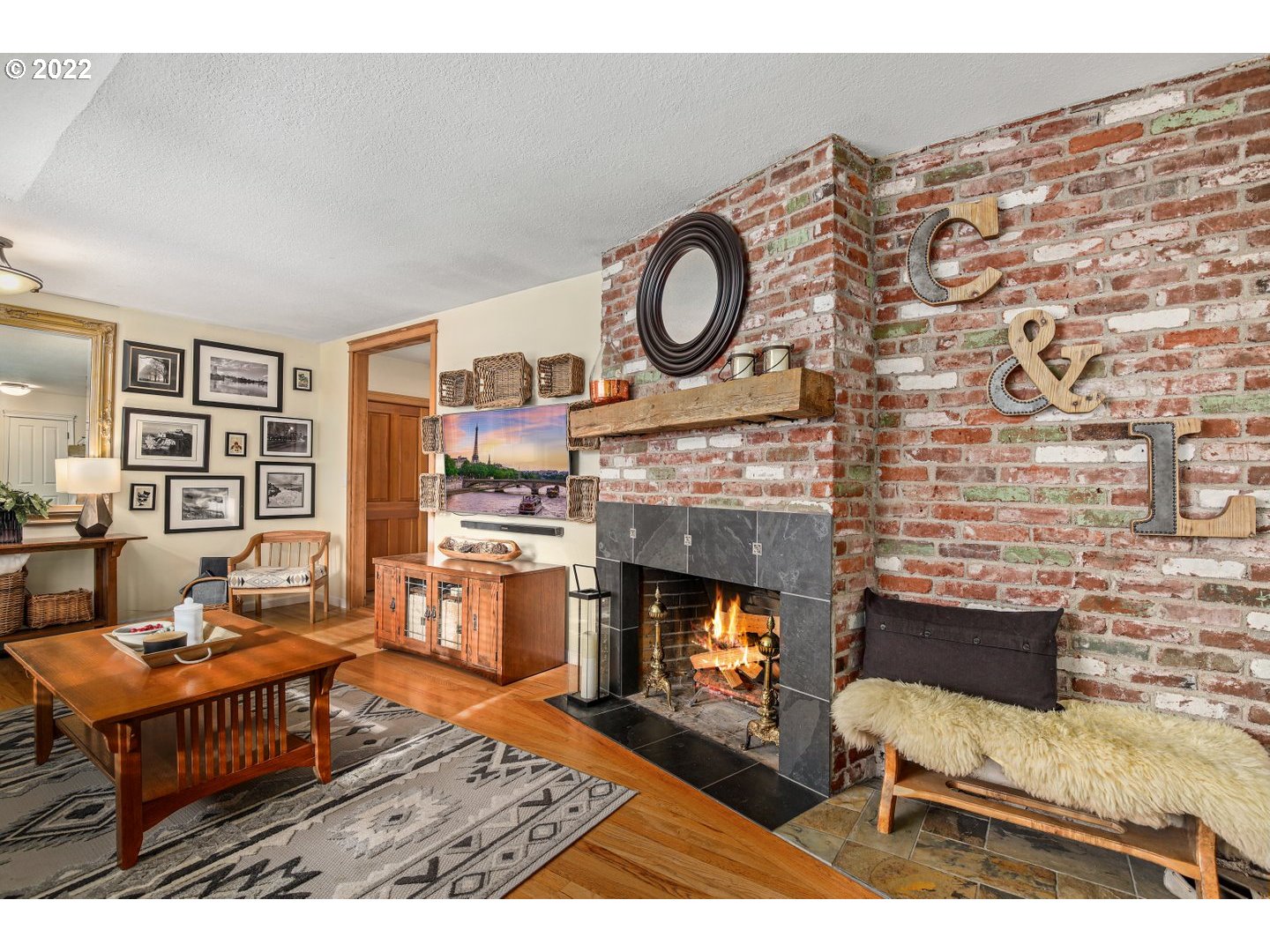 6127 Southwest Radcliff Street Portland, OR 97219 - Photo 13 of 32 Gallery Image 13