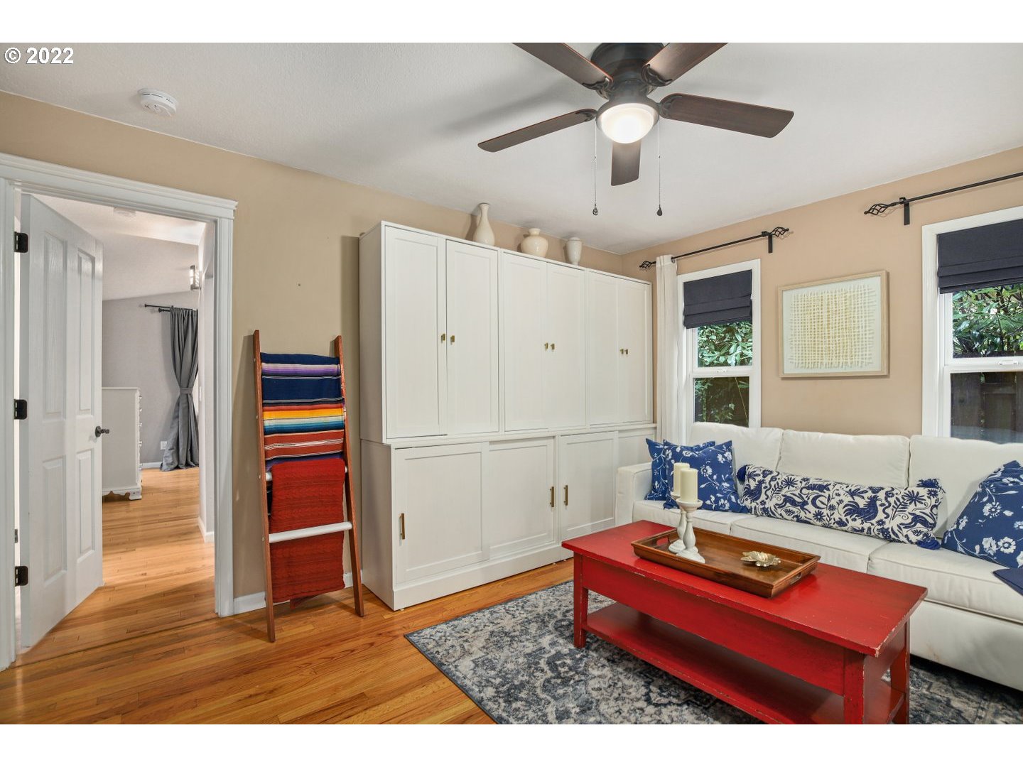 6127 Southwest Radcliff Street Portland, OR 97219 - Photo 18 of 32 Gallery Image 18
