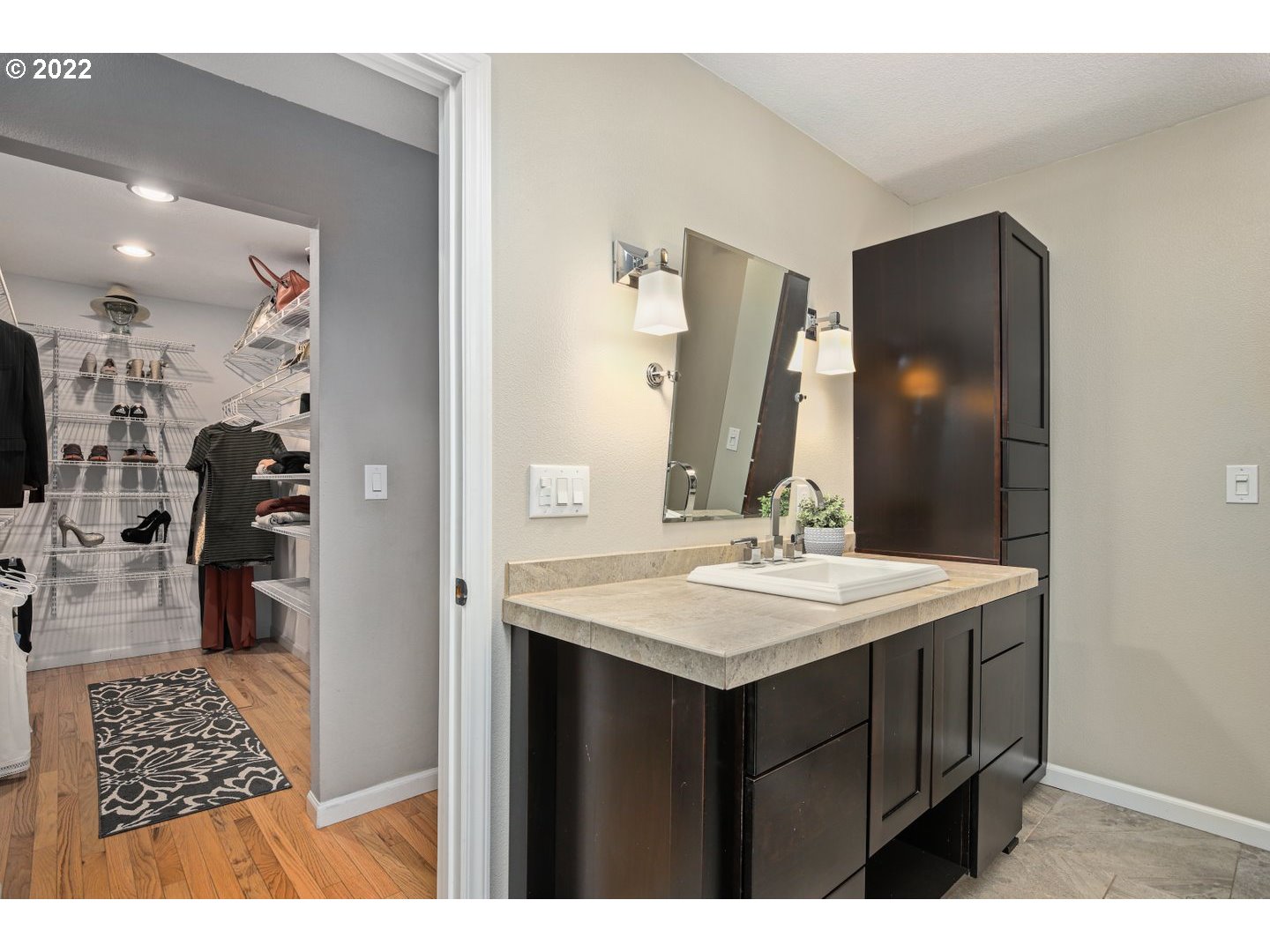 6127 Southwest Radcliff Street Portland, OR 97219 - Photo 25 of 32 Gallery Image 25