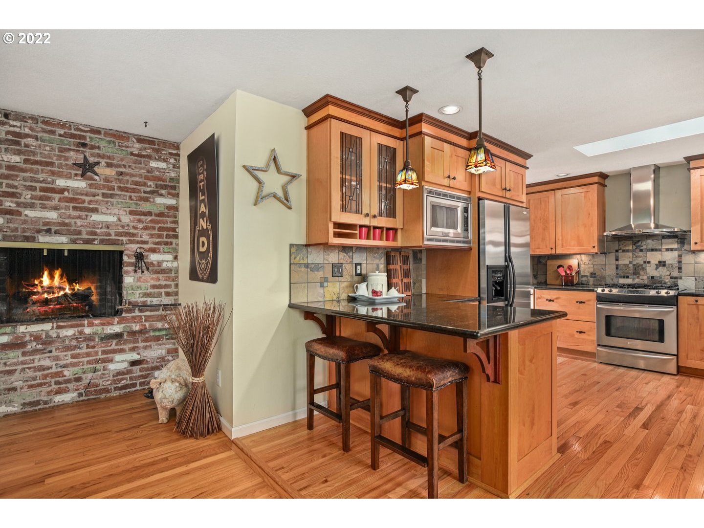 6127 Southwest Radcliff Street Portland, OR 97219 - Photo 6 of 32 Gallery Image 6