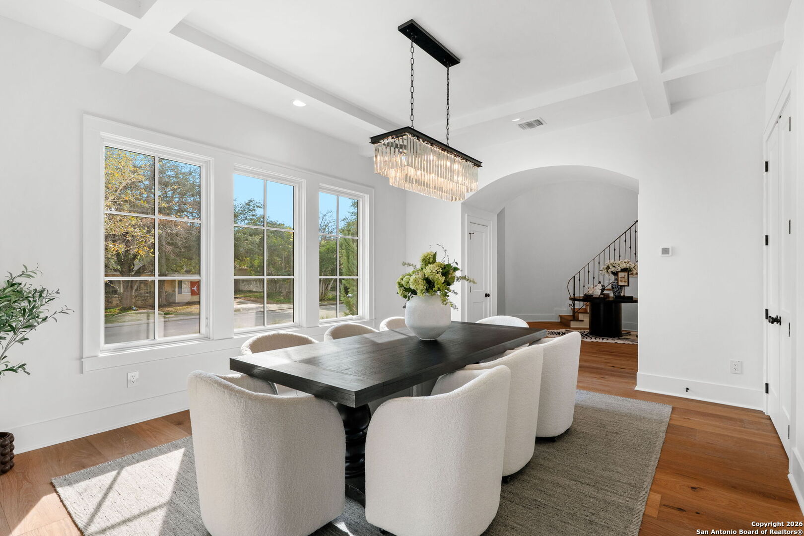 817 Garraty Road Terrell Hills, TX 78209 - Photo 4 of 34