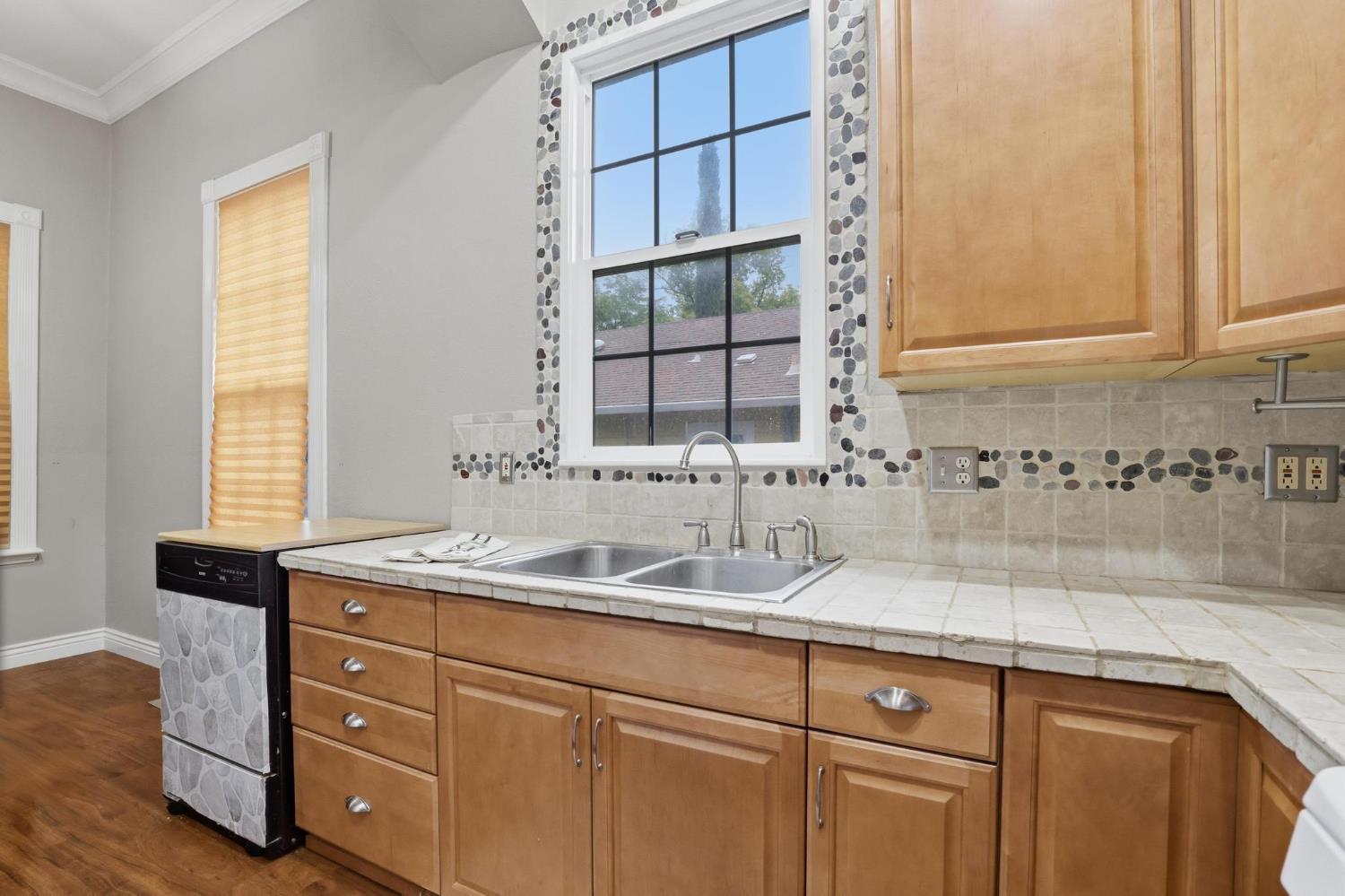 547 Clay Street Colusa, CA 95932 - Photo 7 of 29