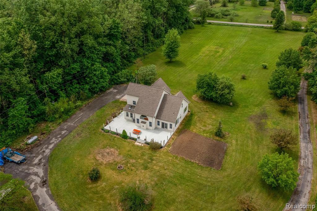 13034 Capernall Road Carleton, MI 48117 - Photo 35 of 44