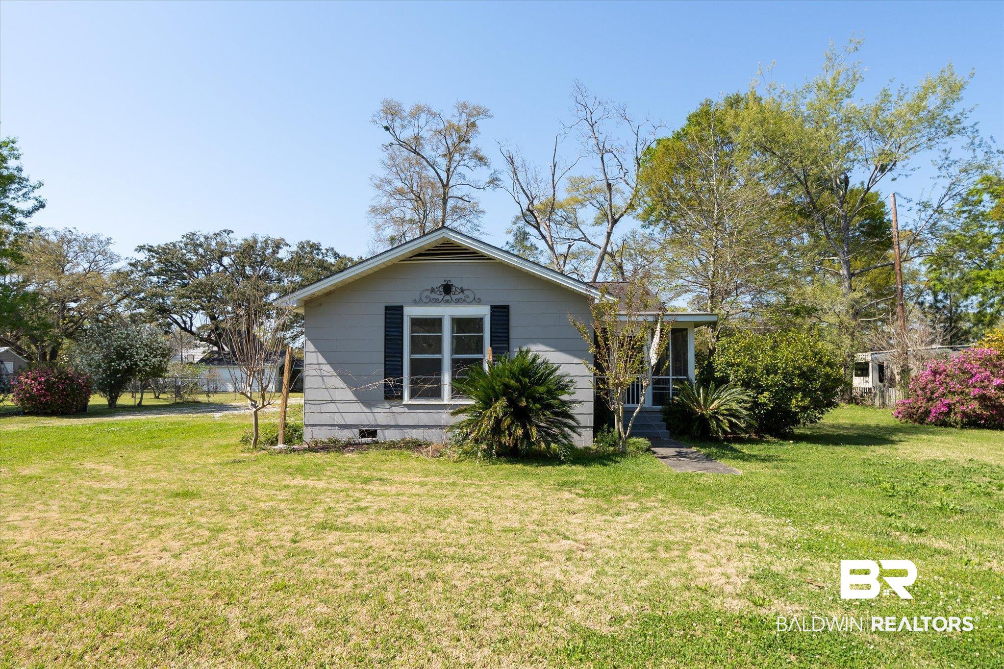 110 West 6th Street Bay Minette, AL 36507 - Photo 2 of 17