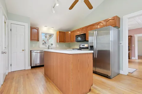 $419,000 | 541 Montauk Avenue, New London, CT 06320