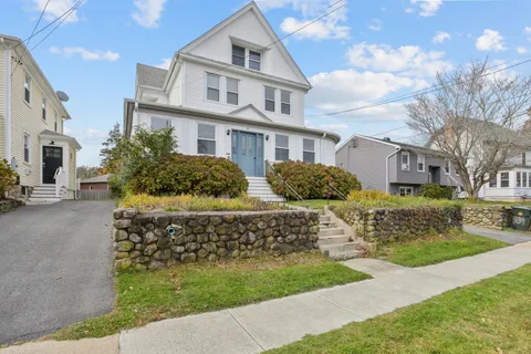 $419,000 | 541 Montauk Avenue, New London, CT 06320