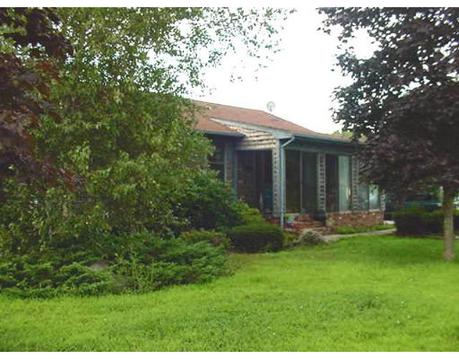 76 R Middle Road Acushnet, MA 02743 - Photo 1 of 1 Gallery Image 1
