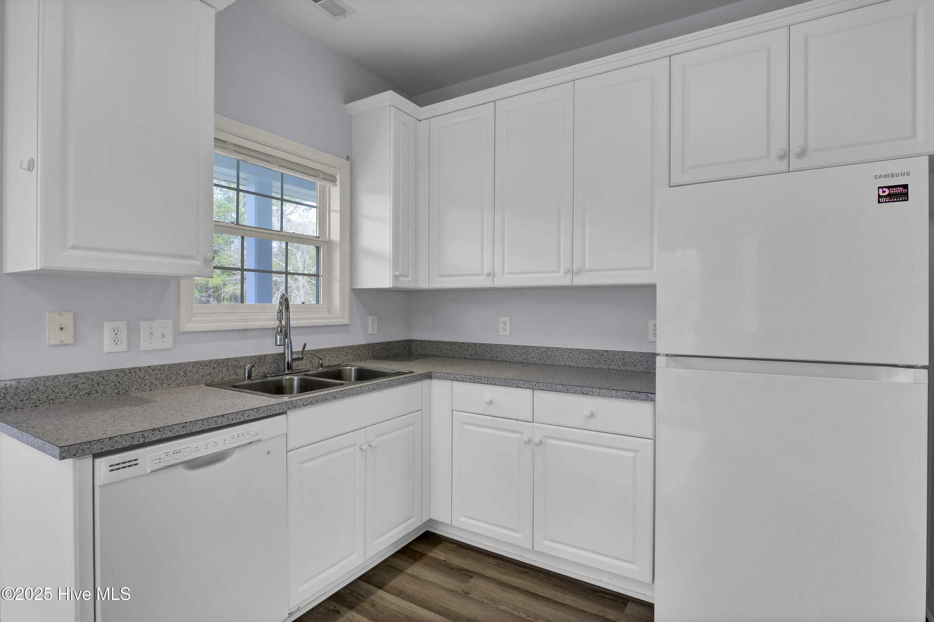 23 Captain Beam Boulevard Hampstead, NC 28443 - Photo 12 of 32 P6377422