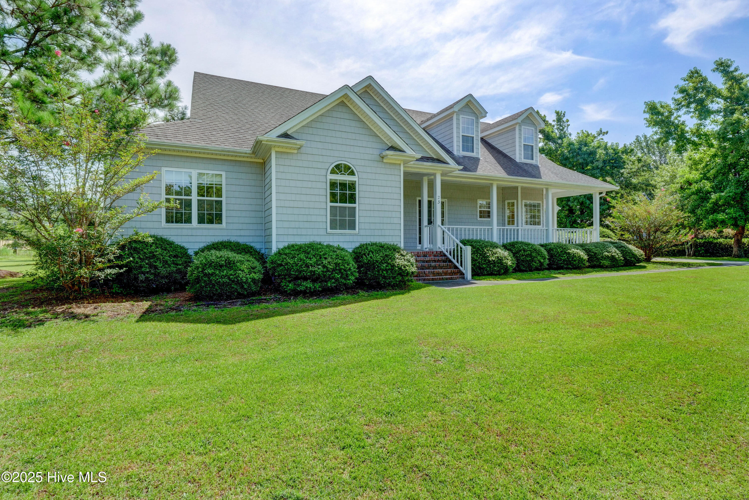 23 Captain Beam Boulevard Hampstead, NC 28443 - Photo 2 of 32 23 Captain Beam (1)