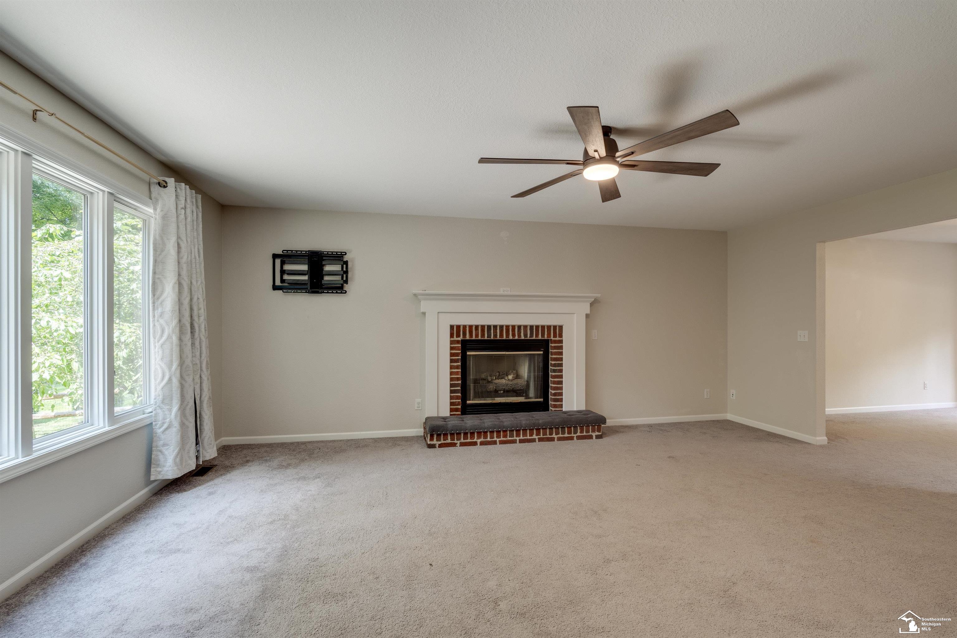 6773 Lockmill Road Temperance, MI 48182 - Photo 7 of 47