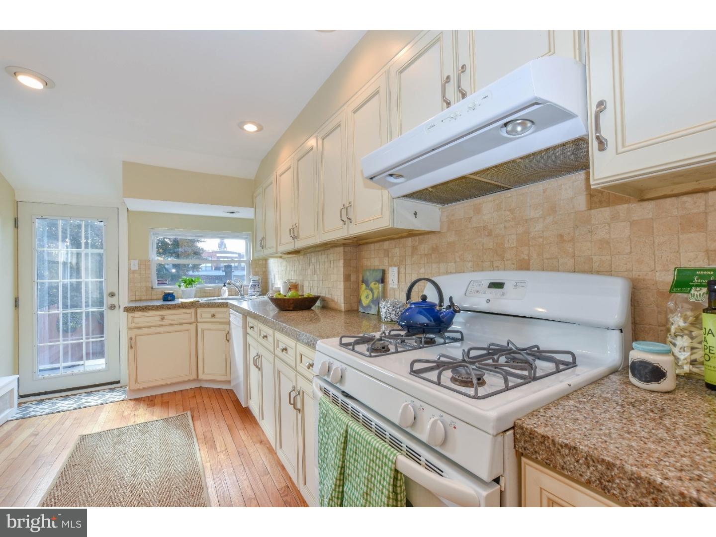 214 Ripka Street Philadelphia, PA 19127 - Photo 1 of 25