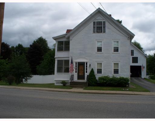 26 Oak Street Springvale, ME 04083 - Photo 2 of 32 Exterior Front.