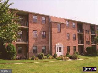 172 Riversedge Drive Norristown, PA 19403 - Photo 1 of 1 Gallery Image 1