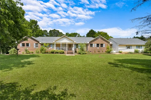 $345,000 | 111 Shore Line Drive, Anderson, SC 29626