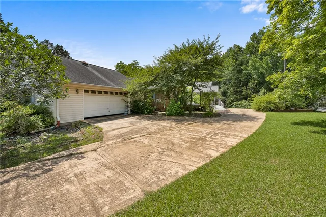 $345,000 | 111 Shore Line Drive, Anderson, SC 29626