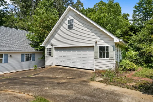 $345,000 | 111 Shore Line Drive, Anderson, SC 29626