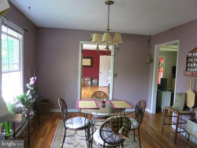2103 Upper Stump Road Perkasie, PA 18944 - Photo 12 of 41 Dining Room