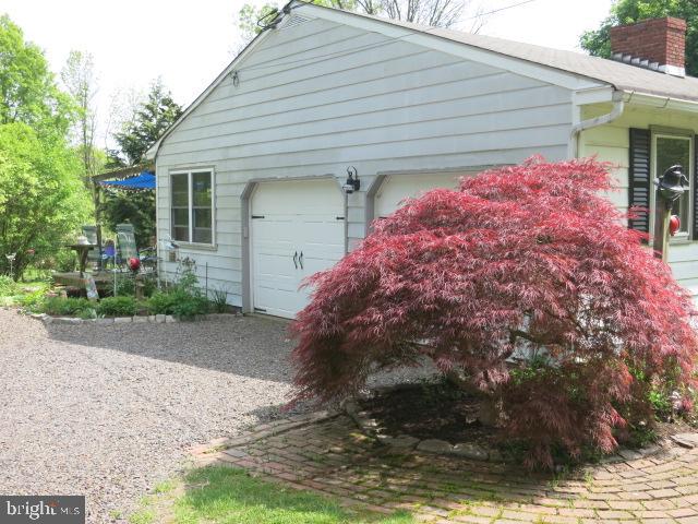 2103 Upper Stump Road Perkasie, PA 18944 - Photo 29 of 41 2 Car Garage