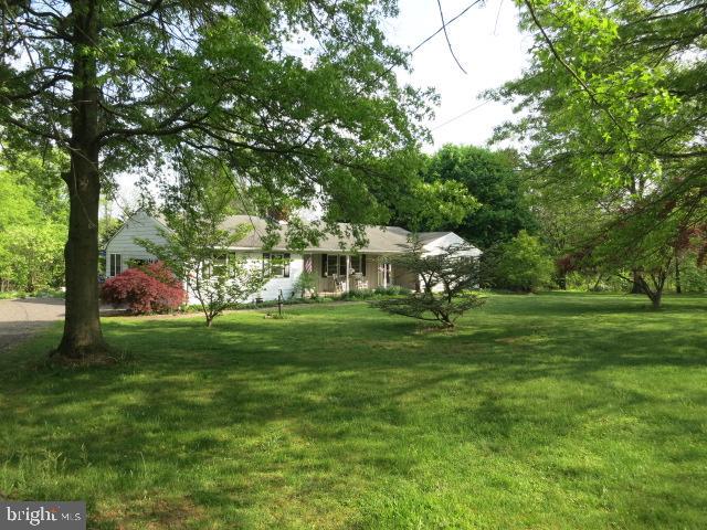 2103 Upper Stump Road Perkasie, PA 18944 - Photo 5 of 41 Front of home