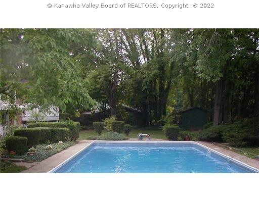 Swimming Pool/Hot Tub/Sauna.