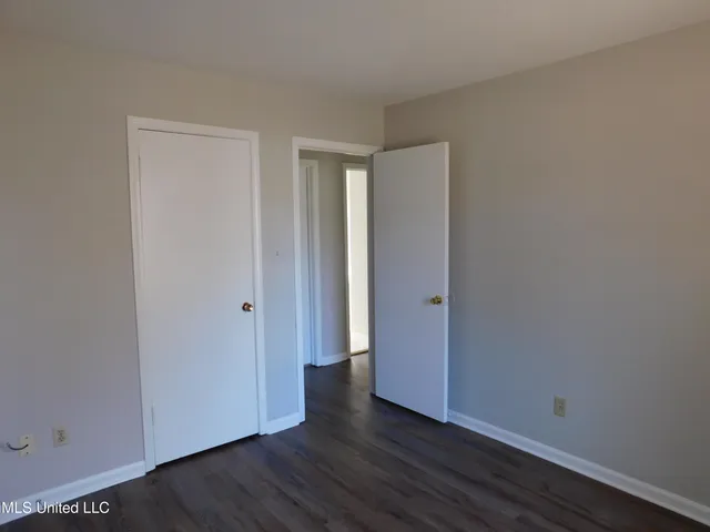 $1,295 | 1827 Custer Drive, Southaven, MS 38671