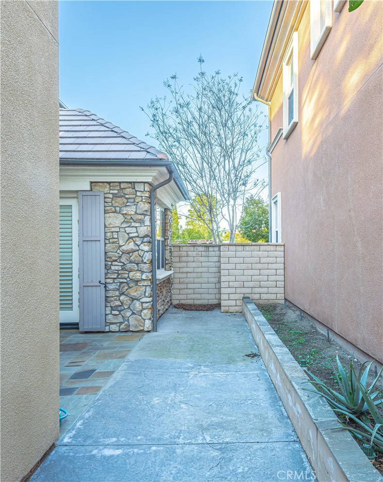 30 Long Fellow Irvine, CA 92620 - Photo 34 of 40