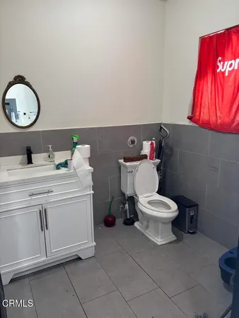 $3,000 | 321 South C Street, Oxnard, CA 93030