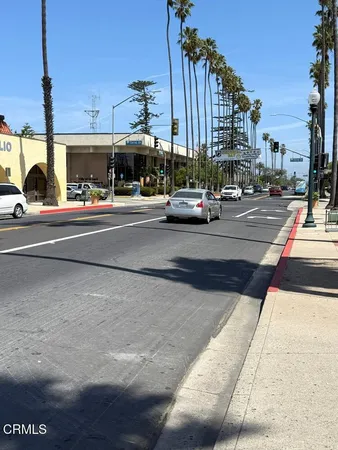 $3,000 | 321 South C Street, Oxnard, CA 93030