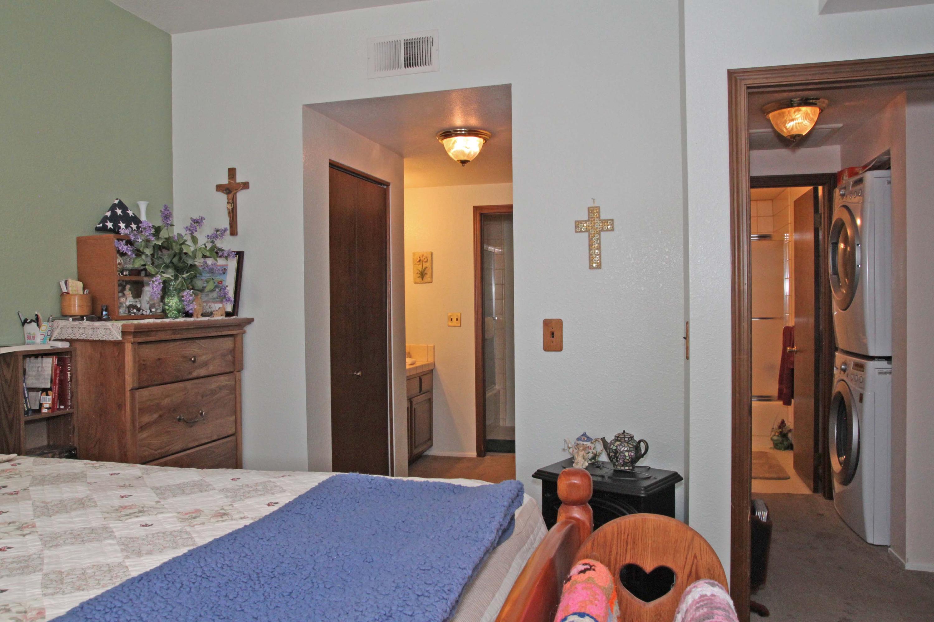466 Ridgecrest Trail, Unit 137 Redding, CA 96003 - Photo 8 of 12 IMG_7153