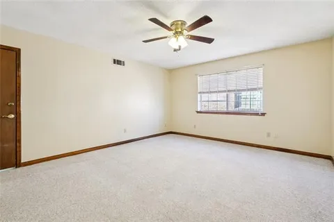 $249,000 | 3400 West Esplanade Avenue, Unit D, Metairie, LA 70002