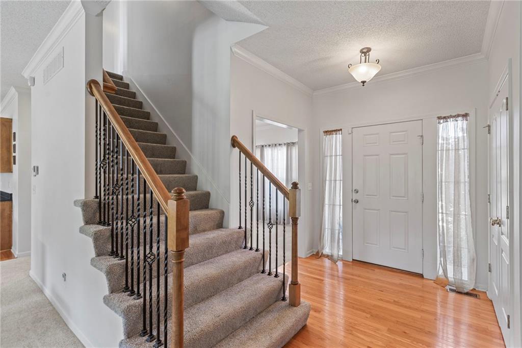 2712 Southwest Carlton Drive Lee's Summit, MO 64082 - Photo 15 of 53