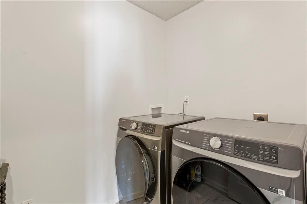 2712 Southwest Carlton Drive Lee's Summit, MO 64082 - Photo 20 of 53