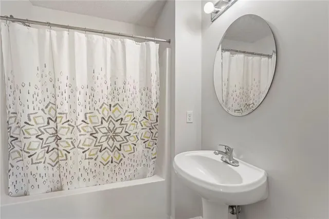 $510,000 | 2712 Southwest Carlton Drive, Lee's Summit, MO 64082