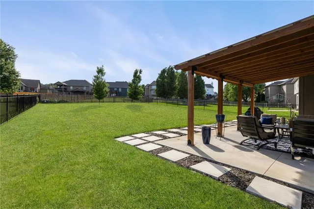 $510,000 | 2712 Southwest Carlton Drive, Lee's Summit, MO 64082