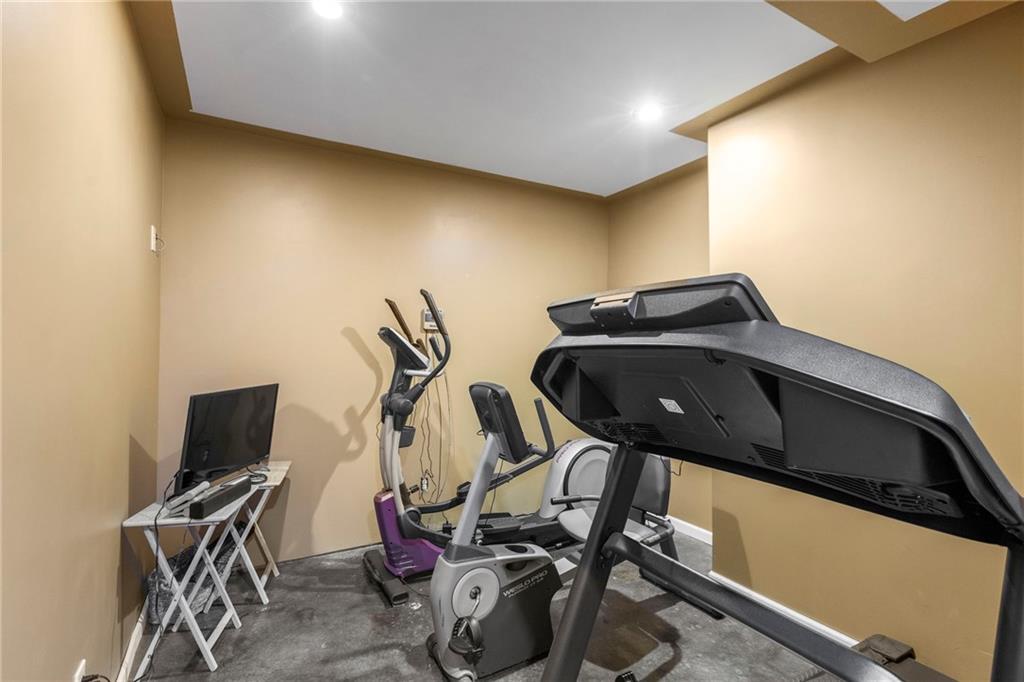 2712 Southwest Carlton Drive Lee's Summit, MO 64082 - Photo 39 of 53