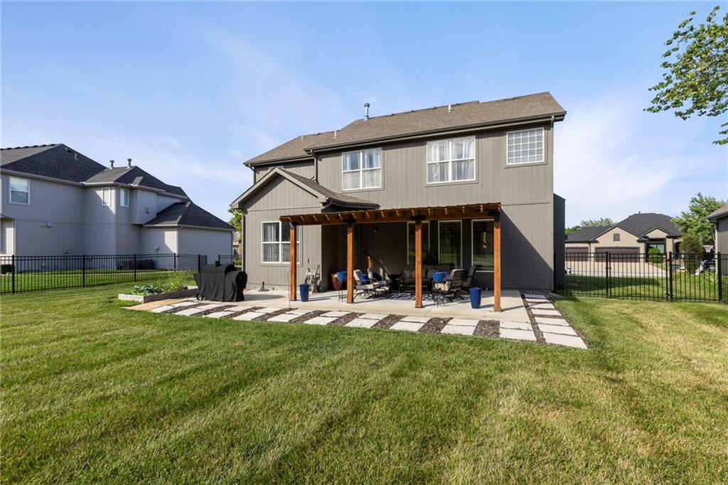 2712 Southwest Carlton Drive Lee's Summit, MO 64082 - Photo 42 of 53