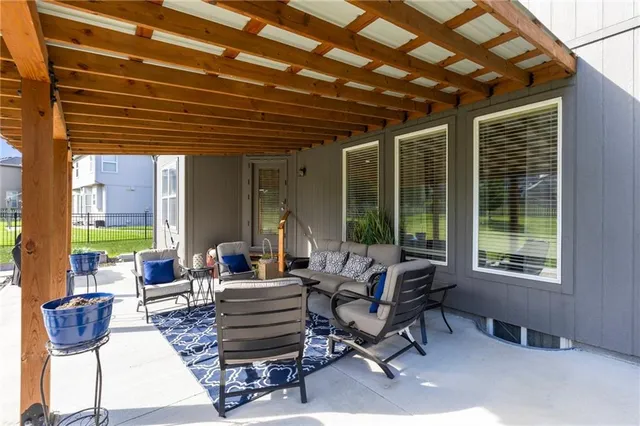 $510,000 | 2712 Southwest Carlton Drive, Lee's Summit, MO 64082