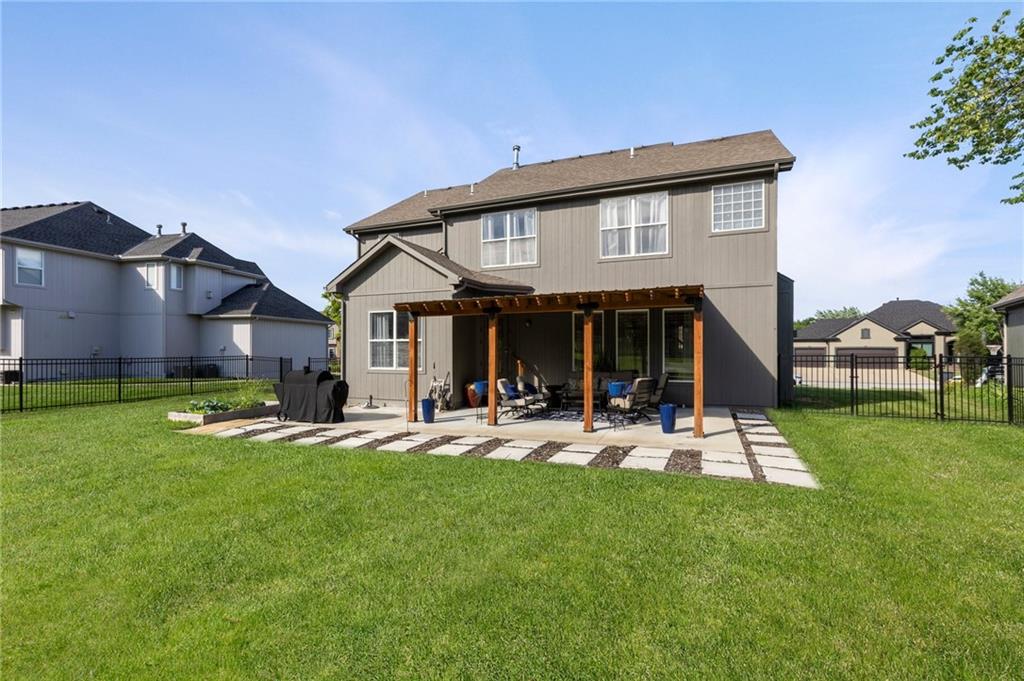 2712 Southwest Carlton Drive Lee's Summit, MO 64082 - Photo 45 of 53